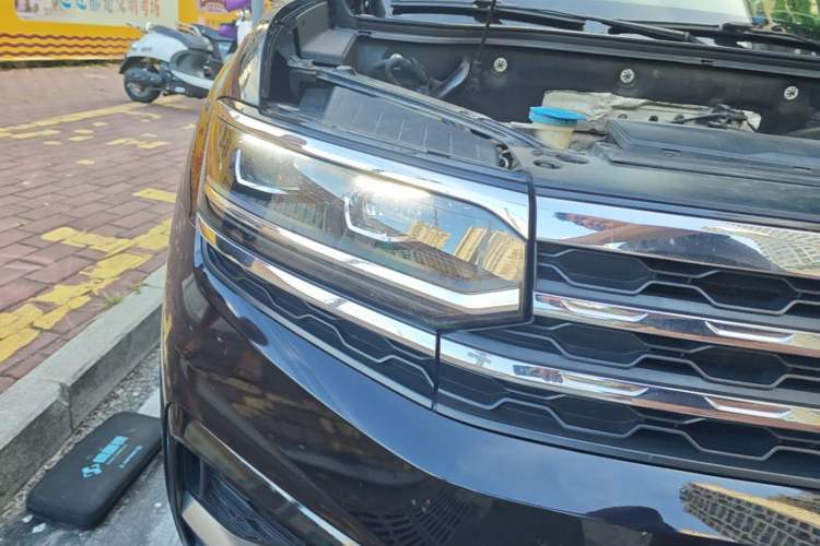 Used Volkswagen Teramont X 2019 380TSI Four-Wheel Drive Prestige Luxury Edition Right Front Headlight