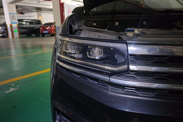 Used Volkswagen Teramont X 2019 380TSI Four-Wheel Drive Prestige Luxury Edition Right Front Headlight