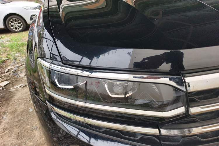 Used Volkswagen Teramont X 2019 380TSI Four-Wheel Drive Prestige Luxury Edition Right Front Headlight