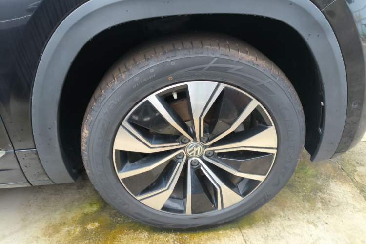 Used Volkswagen Teramont X 2019 380TSI Four-Wheel Drive Prestige Luxury Edition Right Front Wheel Hub
