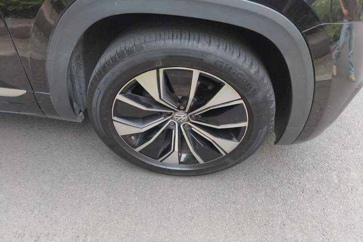 Used Volkswagen Teramont X 2019 380TSI Four-Wheel Drive Prestige Luxury Edition Right Front Wheel Hub