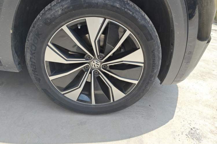 Used Volkswagen Teramont X 2019 330TSI Two-Wheel-Drive Prestige Luxury Edition Right Front Wheel Hub