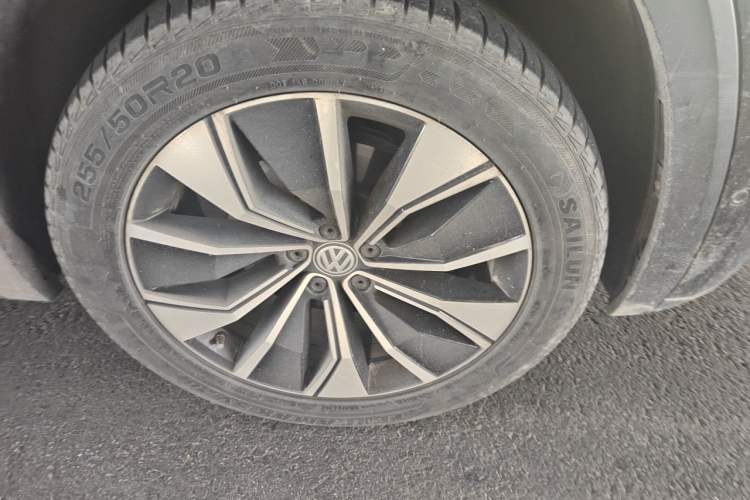 Used Volkswagen Teramont X 2019 380TSI Four-Wheel Drive Prestige Luxury Edition Right Front Wheel Hub