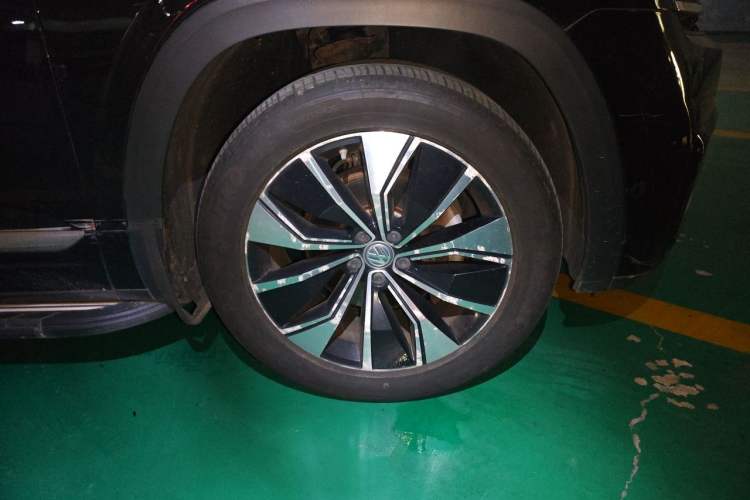 Used Volkswagen Teramont X 2019 380TSI Four-Wheel Drive Prestige Luxury Edition Right Front Wheel Hub