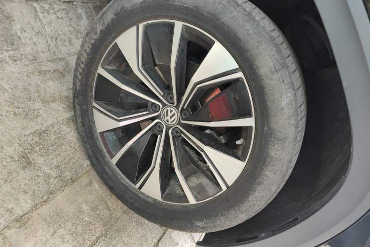 Used Volkswagen Teramont X 2019 380TSI Four-Wheel Drive Prestige Luxury Edition Right Front Wheel Hub