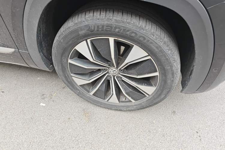 Used Volkswagen Teramont X 2019 380TSI Four-Wheel Drive Prestige Luxury Edition Right Front Wheel Hub