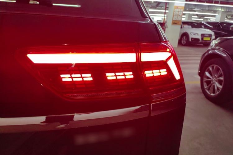 Used Volkswagen Teramont X 2019 380TSI Four-Wheel Drive Prestige Luxury Edition Right Rear Taillight
