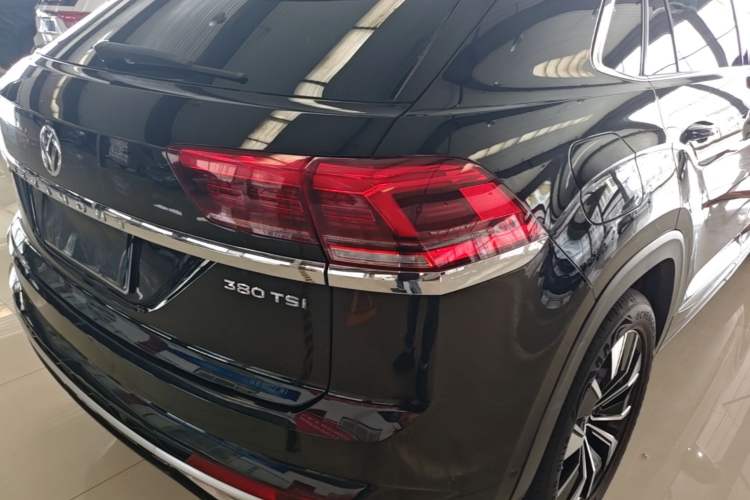 Used Volkswagen Teramont X 2019 380TSI Four-Wheel Drive Prestige Luxury Edition Right Rear Taillight