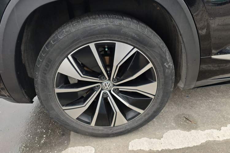 Used Volkswagen Teramont X 2019 380TSI Four-Wheel Drive Prestige Luxury Edition Right Rear Wheel Hub