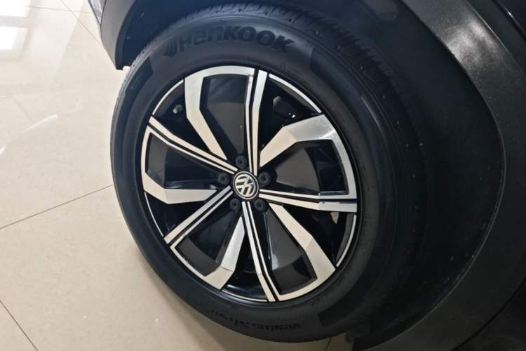 Used Volkswagen Teramont X 2019 380TSI Four-Wheel Drive Luxury Edition Right Rear Wheel Hub