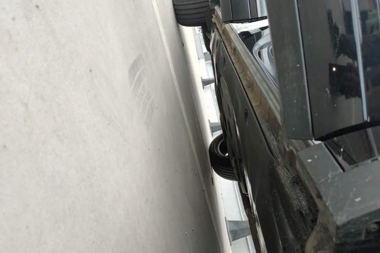 Used Volkswagen Teramont X 2019 380TSI Four-Wheel Drive Luxury Edition Right Side Sill