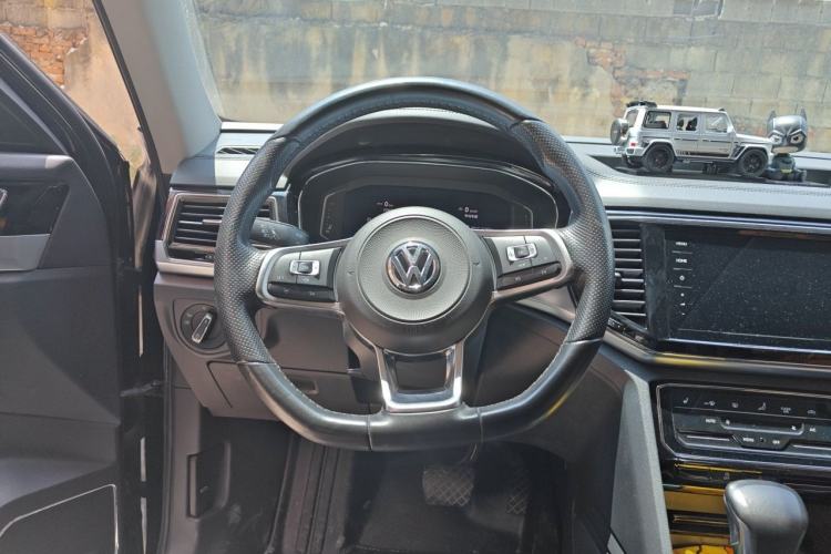 Used Volkswagen Teramont X 2019 330TSI Two-Wheel-Drive Prestige Luxury Edition Steering Wheel