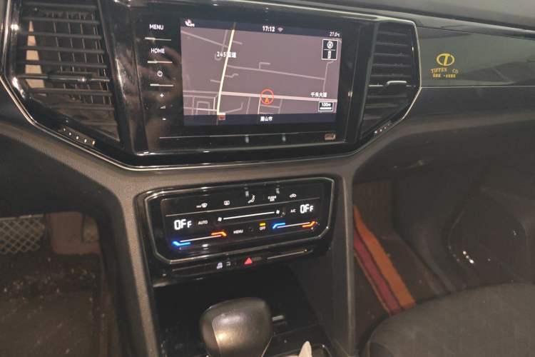 Used Volkswagen Teramont X 2019 330TSI Two-Wheel-Drive Luxury Edition Audio And AC Panel