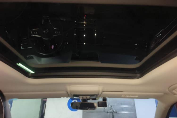 Used Volkswagen Teramont X 2019 330TSI Two-Wheel-Drive Prestige Luxury Edition Headliner