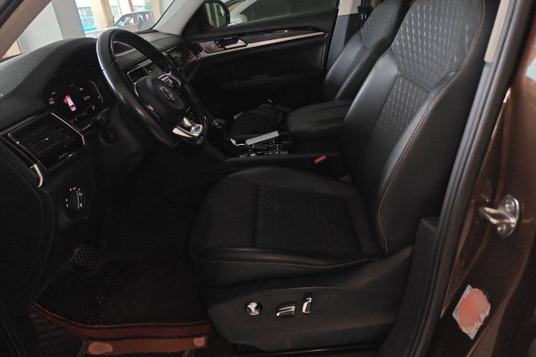 Used Volkswagen Teramont X 2019 330TSI Two-Wheel-Drive Luxury Edition Left Front Seat