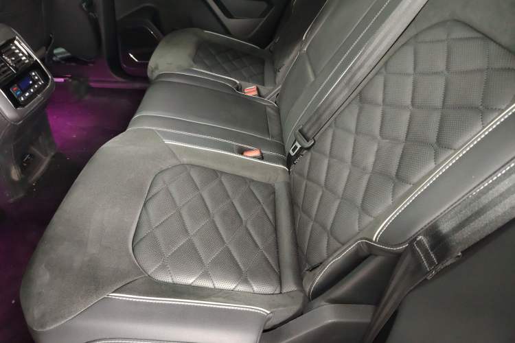 Used Volkswagen Teramont X 2019 380TSI Four-Wheel Drive Prestige Luxury Edition Left Rear Seat