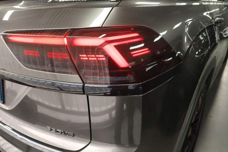 Used Volkswagen Teramont X 2019 380TSI Four-Wheel Drive Prestige Luxury Edition Right Rear Taillight