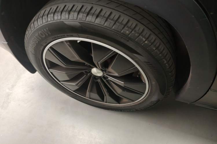 Used Volkswagen Teramont X 2019 380TSI Four-Wheel Drive Prestige Luxury Edition Right Rear Wheel Hub