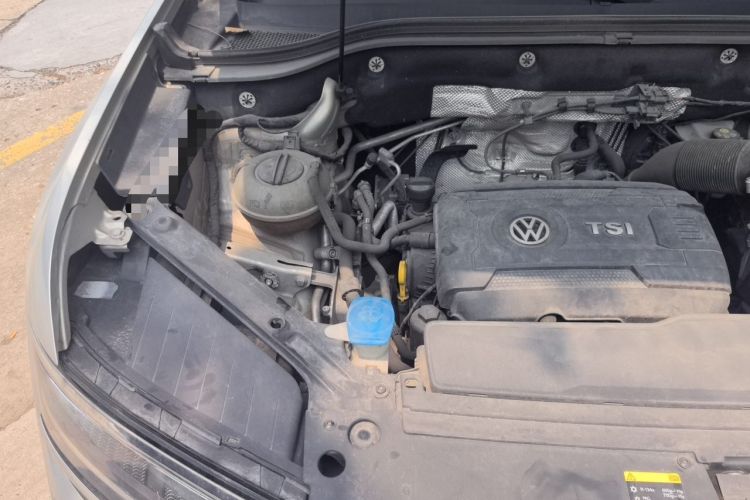 Used Volkswagen Teramont X 2019 380TSI Four-Wheel Drive Prestige Luxury Edition Engine Bay Right