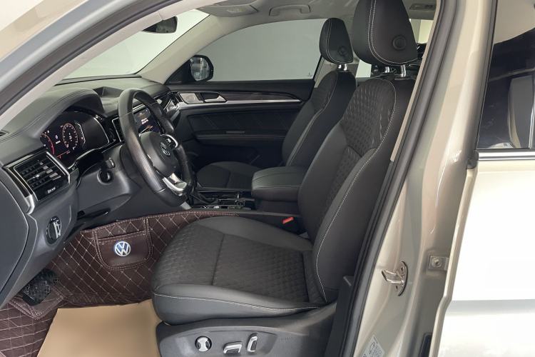Used Volkswagen Teramont X 2019 330TSI Two-Wheel-Drive Luxury Edition Interior 2