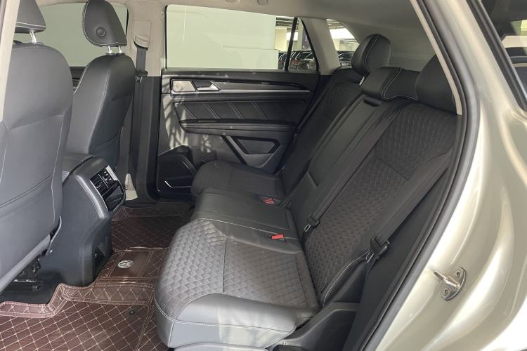 Used Volkswagen Teramont X 2019 330TSI Two-Wheel-Drive Luxury Edition Interior 3