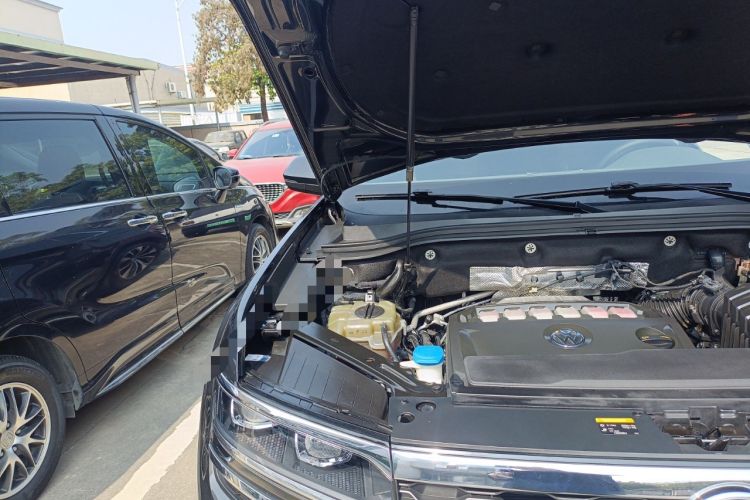 Used Volkswagen Teramont X 2019 530 V6 Four-Wheel Drive Prestige Luxury Edition Engine Bay Right