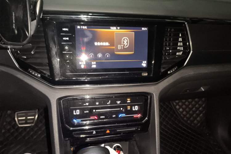 Used Volkswagen Teramont X 2019 380TSI Four-Wheel Drive Luxury Edition Audio And AC Panel