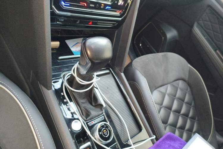 Used Volkswagen Teramont X 2019 380TSI Four-Wheel Drive Prestige Luxury Edition Gear Lever
