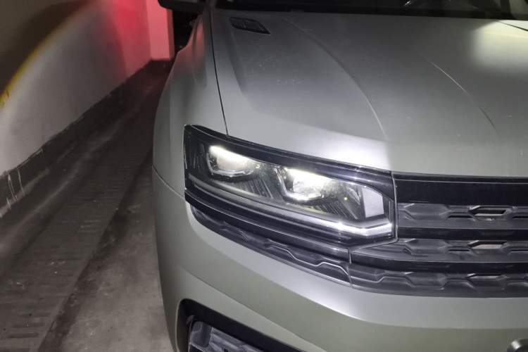 Used Volkswagen Teramont X 2019 380TSI Four-Wheel Drive Luxury Edition Right Front Headlight
