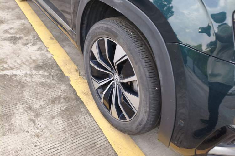 Used Volkswagen Teramont X 2019 380TSI Four-Wheel Drive Prestige Luxury Edition Right Front Wheel Hub