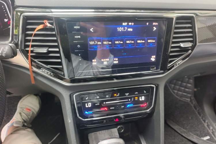 Used Volkswagen Teramont X 2019 330TSI Two-Wheel-Drive Prestige Luxury Edition Audio And AC Panel