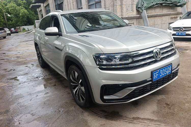 Used Volkswagen Teramont X 2019 330TSI Two-Wheel-Drive Prestige Luxury Edition Front Right 45 Deg