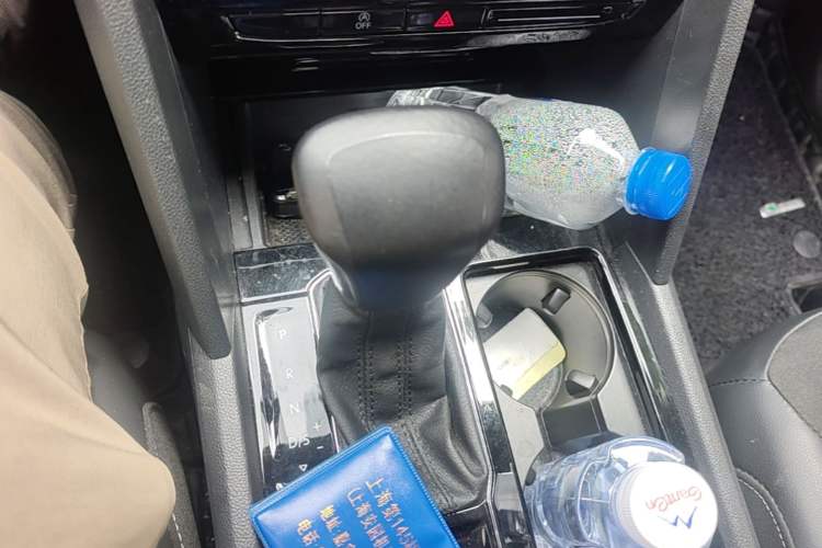 Used Volkswagen Teramont X 2019 330TSI Two-Wheel-Drive Prestige Luxury Edition Gear Lever