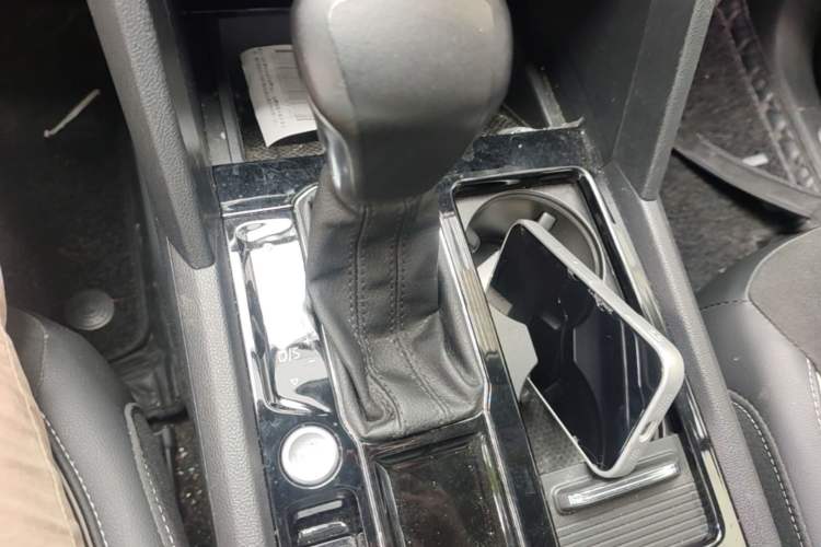 Used Volkswagen Teramont X 2019 330TSI Two-Wheel-Drive Prestige Luxury Edition Gear Lever