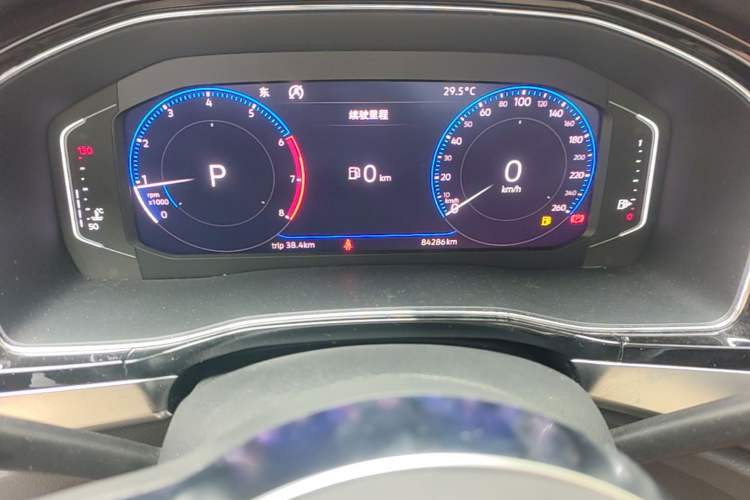 Used Volkswagen Teramont X 2019 330TSI Two-Wheel-Drive Prestige Luxury Edition Odometer Close Up