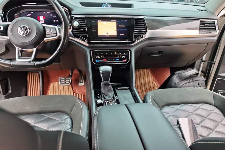 Used Volkswagen Teramont X 2019 380TSI Four-Wheel Drive Prestige Luxury Edition Audio And AC Panel