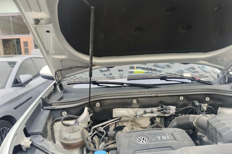 Used Volkswagen Teramont X 2019 380TSI Four-Wheel Drive Prestige Luxury Edition Engine Bay Right