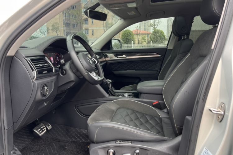 Used Volkswagen Teramont X 2019 380TSI Four-Wheel Drive Prestige Luxury Edition Interior 2
