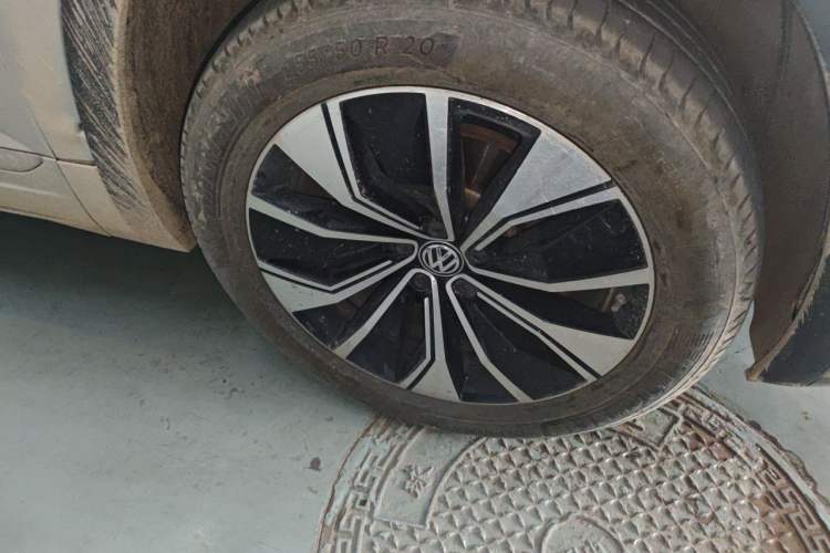 Used Volkswagen Teramont X 2019 380TSI Four-Wheel Drive Prestige Luxury Edition Right Front Wheel Hub
