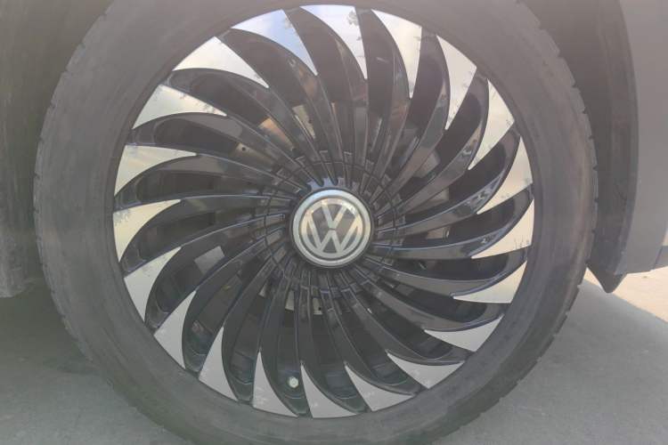 Used Volkswagen Teramont X 2019 380TSI Four-Wheel Drive Prestige Luxury Edition Right Front Wheel Hub