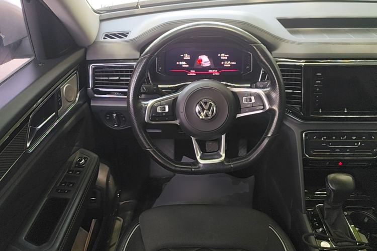 Used Volkswagen Teramont X 2019 330TSI Two-Wheel-Drive Prestige Luxury Edition Steering Wheel