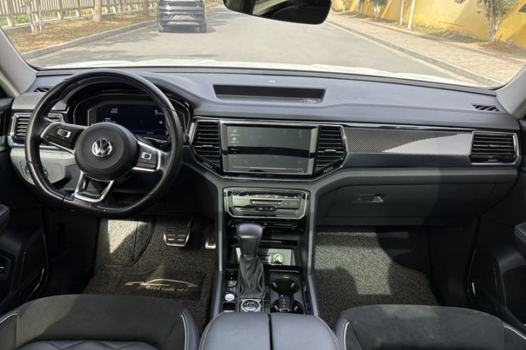 Used Volkswagen Teramont X 2019 380TSI Four-Wheel Drive Prestige Luxury Edition Audio And AC Panel
