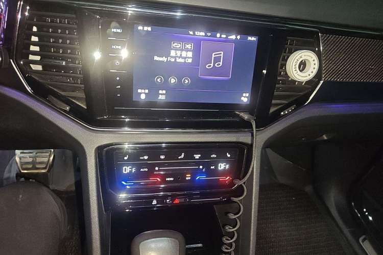Used Volkswagen Teramont X 2019 380TSI Four-Wheel Drive Prestige Luxury Edition Audio And AC Panel