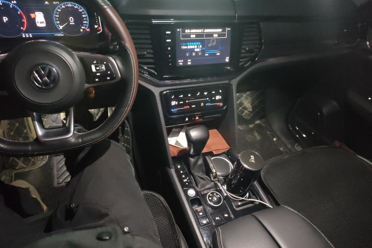 Used Volkswagen Teramont X 2019 380TSI Four-Wheel Drive Prestige Luxury Edition Audio And AC Panel