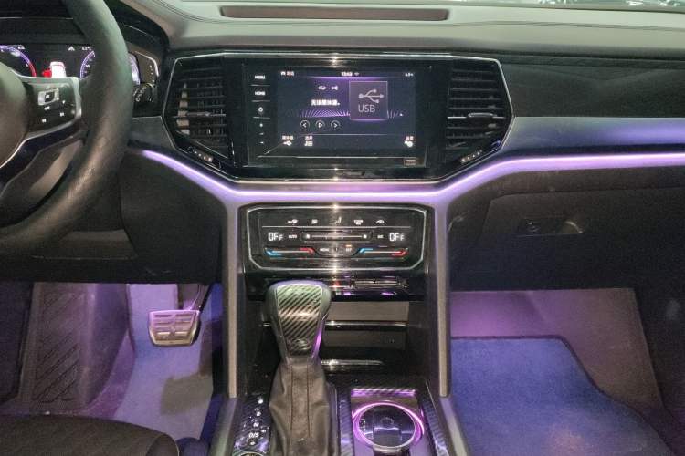 Used Volkswagen Teramont X 2019 380TSI Four-Wheel Drive Luxury Edition Audio And AC Panel