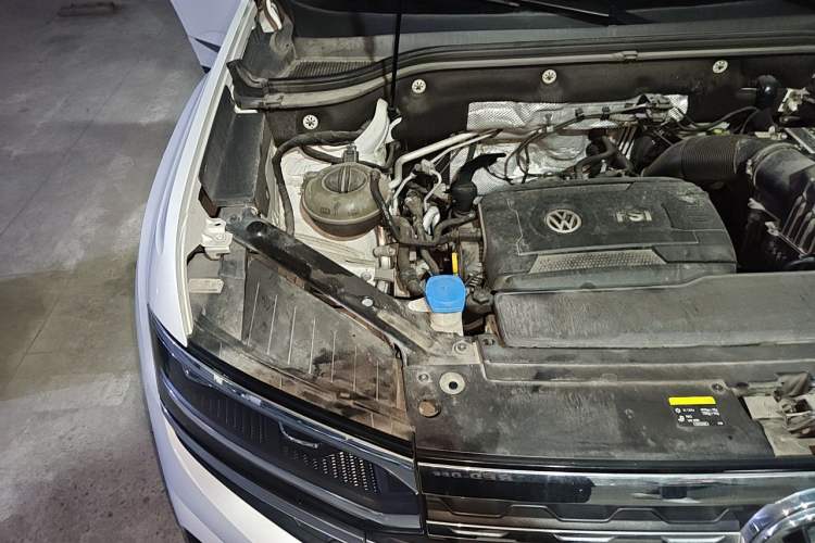 Used Volkswagen Teramont X 2019 380TSI Four-Wheel Drive Prestige Luxury Edition Engine Bay Right