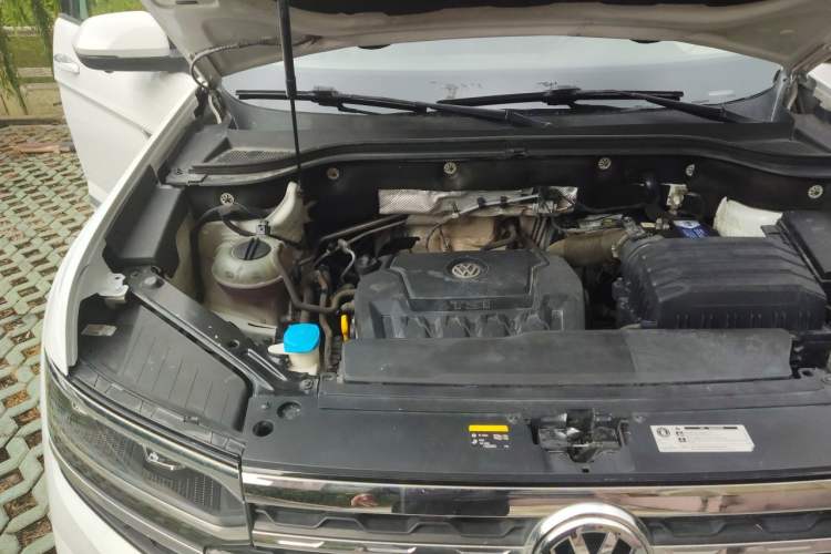 Used Volkswagen Teramont X 2019 330TSI Two-Wheel-Drive Prestige Luxury Edition Engine Bay Right
