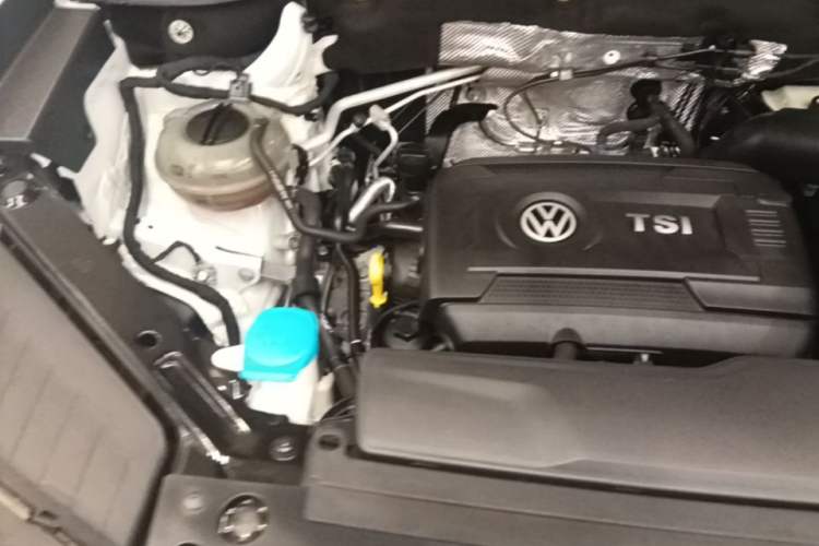 Used Volkswagen Teramont X 2019 380TSI Four-Wheel Drive Prestige Luxury Edition Engine Bay Right
