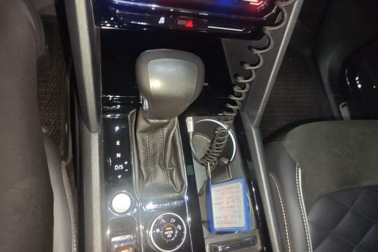 Used Volkswagen Teramont X 2019 380TSI Four-Wheel Drive Prestige Luxury Edition Gear Lever