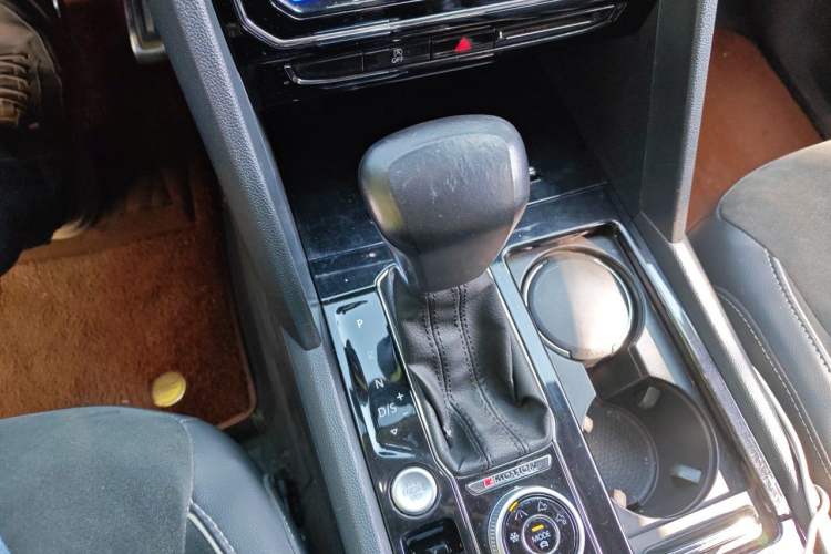 Used Volkswagen Teramont X 2019 380TSI Four-Wheel Drive Prestige Luxury Edition Gear Lever